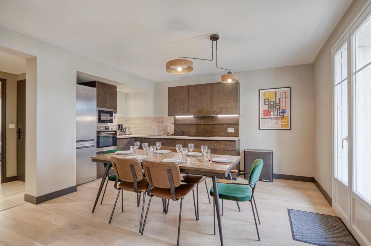 Le Gambetta - T3 Standing Avec Parking, Wifi, Netflix Apartment Laval  Exterior photo